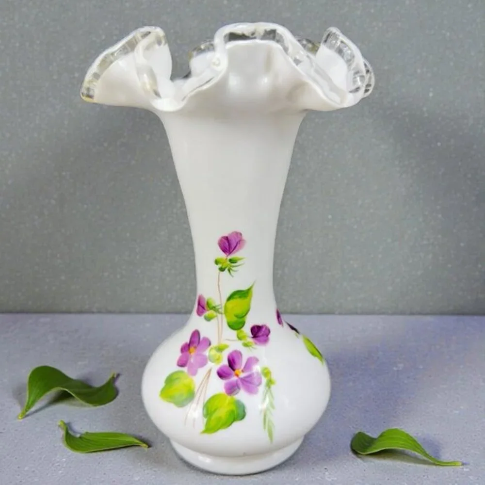 Fenton Hand Painted Violet Flowers Art Glass Vase‎ Vessel Ruffled Top Vintage